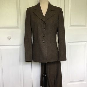 Kasper 2-piece (jacket/pants) Suit Brown Size 4